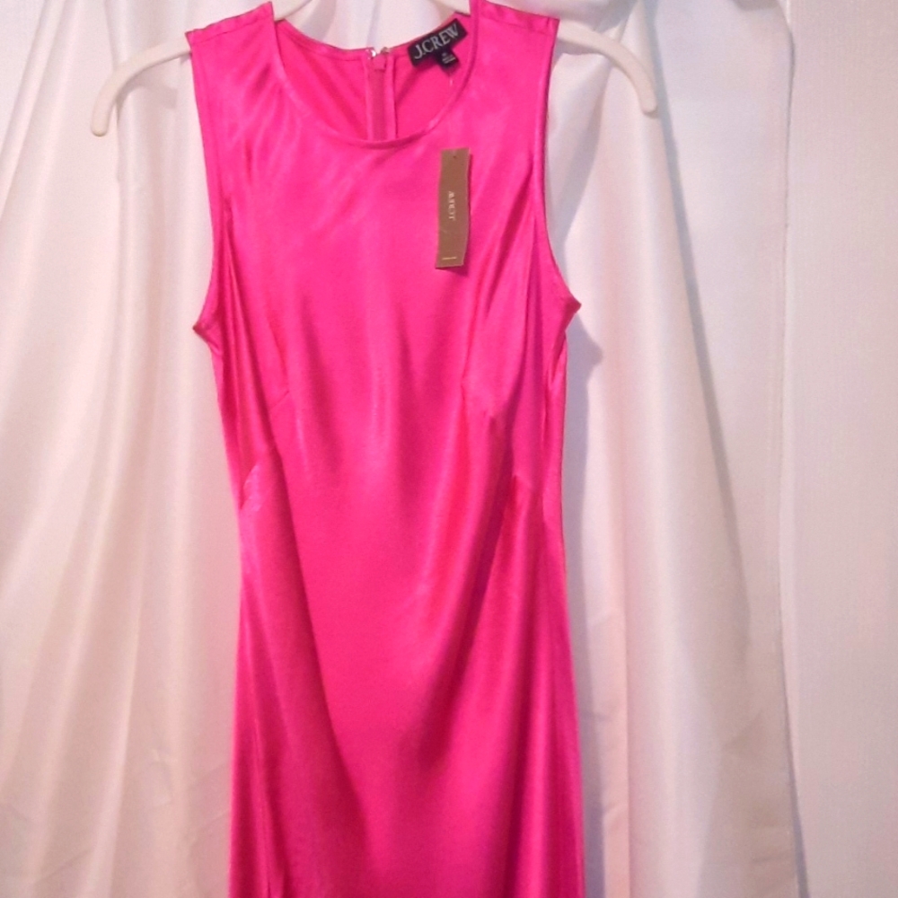 Jcrew , Size 00, Women's Holiday dress. Deep Pink color. Silky, soft material.